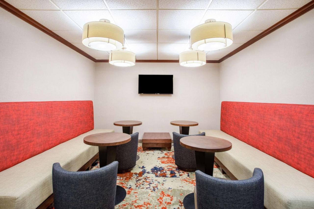 Hampton Inn Boston / Marlborough Εξωτερικό φωτογραφία