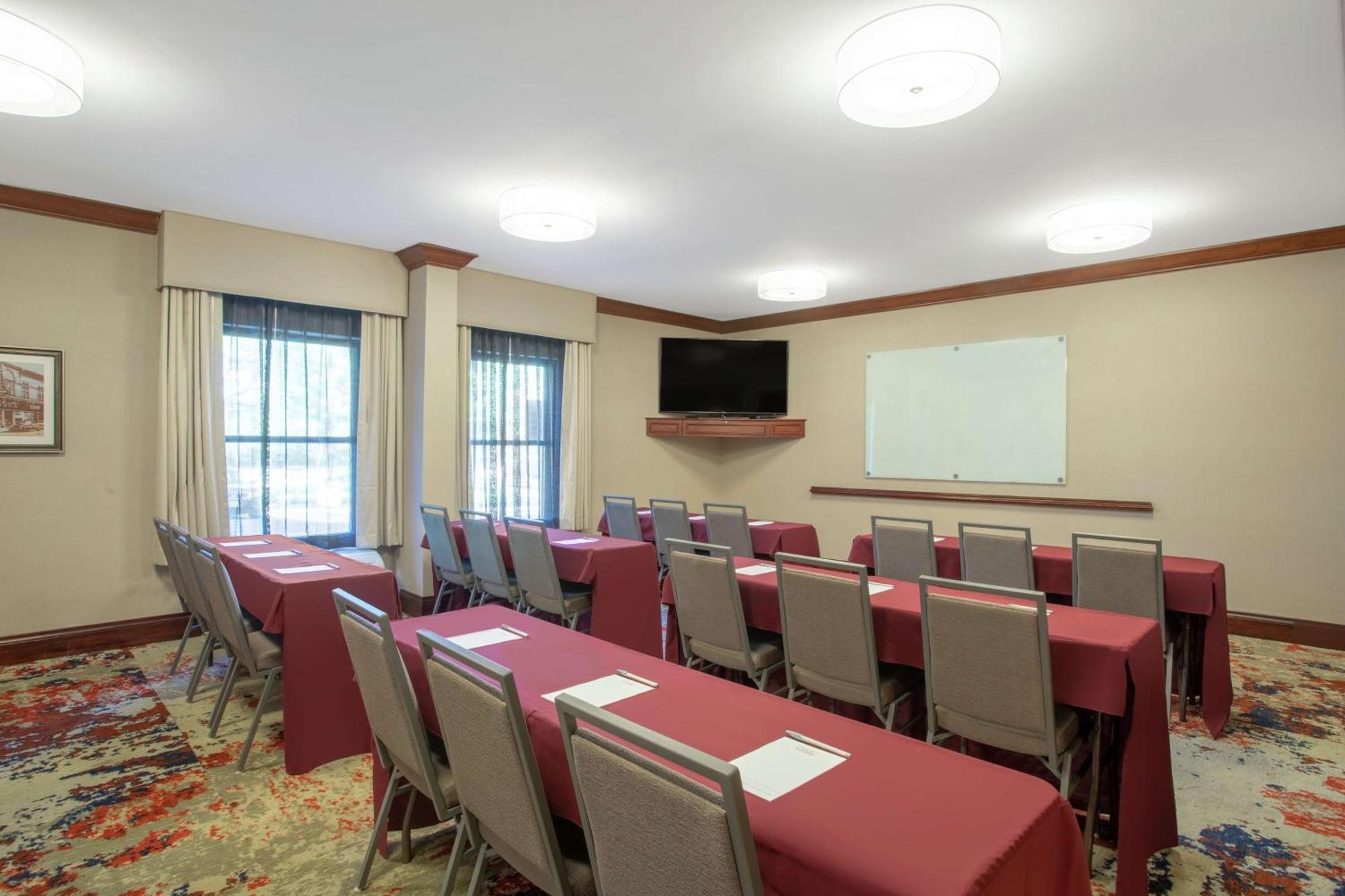 Hampton Inn Boston / Marlborough Εξωτερικό φωτογραφία